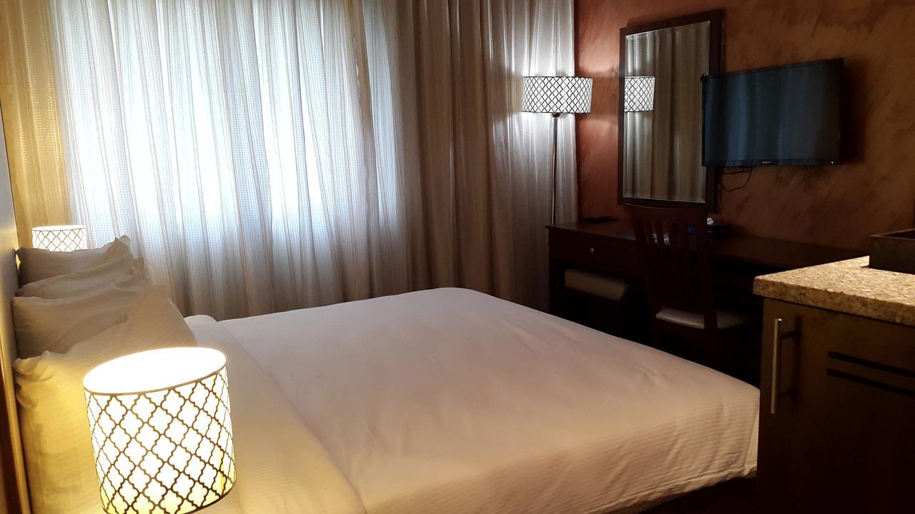 President Hotel Amman Exterior photo